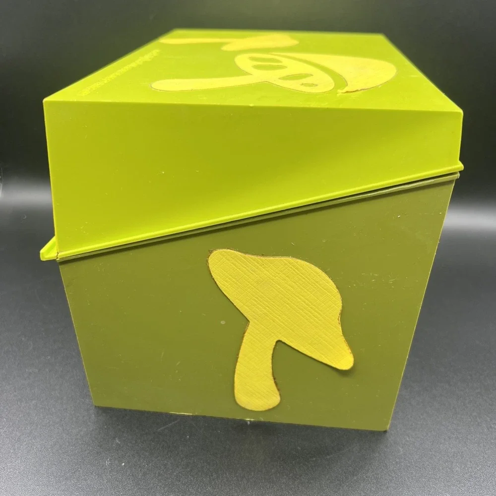 Vintage 1970s Betty Crocker Step by Step Recipe Card Library Avocado Green‎ Box.